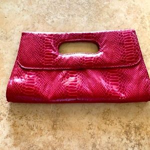 Red snake clutch